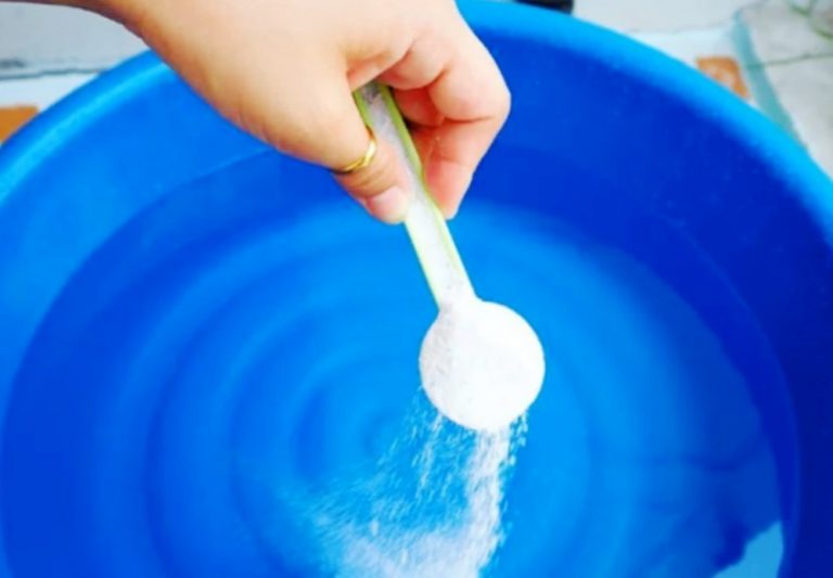 Польза соли при мытье полов